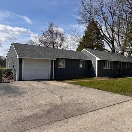 Image 1 - 82 Heather Drive, Crystal Vista, Crystal Lake, IL 60014, USA - House for rent