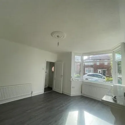 Image 2 - Stoneyhurst Avenue, Middlesbrough, TS5 4RF, United Kingdom - Townhouse for rent