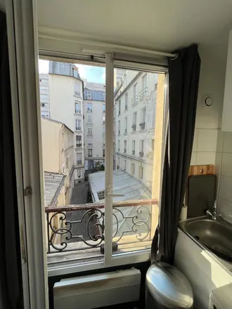 Image 5 - 229 Rue du Faubourg Saint-Martin, 75010 Paris, France - Apartment for rent