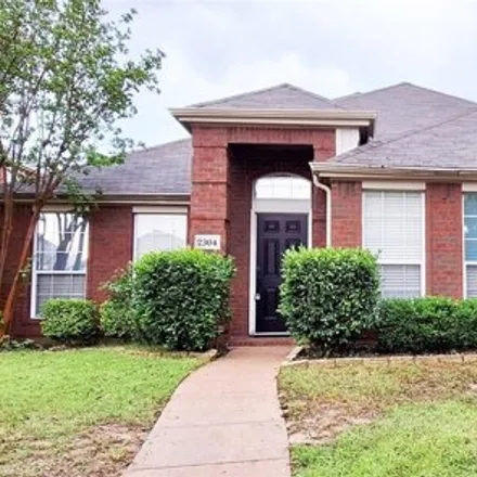 Rent this 3 bed house on 2270 Hunters Run Drive in Plano, TX 75025