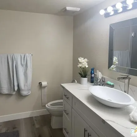 Image 1 - Elegant Nails, Paseo Circulo East, Cathedral City, CA 92234, USA - Apartment for rent