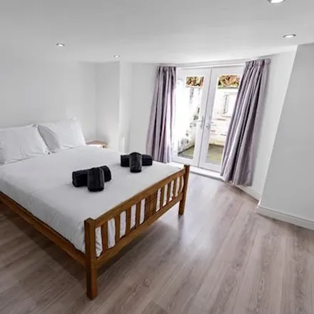 Image 3 - Westby Street, Lytham St Annes, FY8 5JF, United Kingdom - Apartment for rent