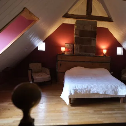 Rent this 1 bed house on 19130 Saint-Bonnet-la-Rivière