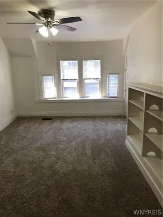 Image 4 - 303 Summer House Right St Unit Carraige, Buffalo, New York, 14222 - Apartment for rent