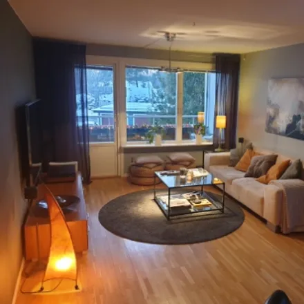 Rent this 3 bed condo on Vendelsö skolväg 17 in 136 71 Haninge kommun, Sweden