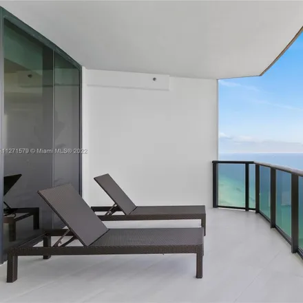 Image 4 - Porsche Design Tower, 18555 Collins Avenue, Golden Shores, Sunny Isles Beach, FL 33160, USA - Condo for rent