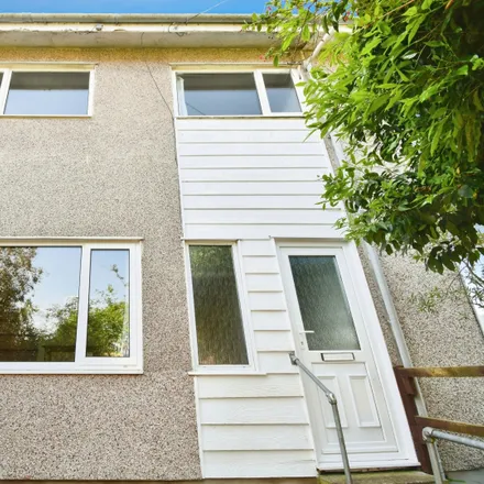 Buy this 3 bed townhouse on Heol Derwen