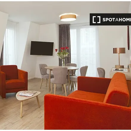 Rent this studio apartment on 6 Avenue des Bergères in 92800 Puteaux, France