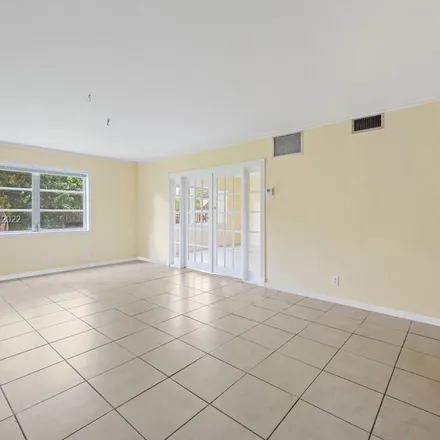 Image 6 - 108 Northeast 19th Court, Wilton Manors, FL 33305, USA - Apartment for rent
