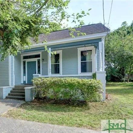 Buy this 3 bed house on 752 East Gwinnett Lane in Savannah, GA 31401