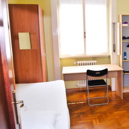 Rent this 4 bed room on Mamma Oliva in Via Luisa Battistotti Sassi, 11