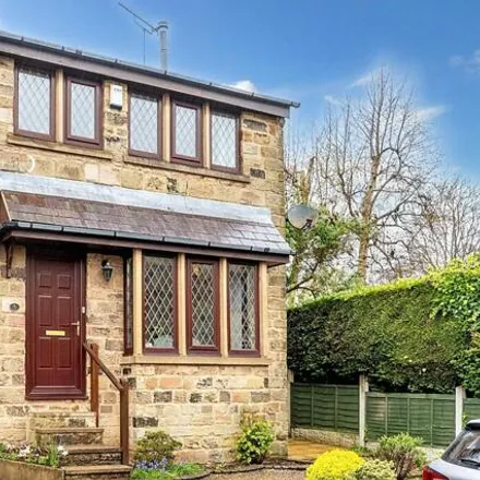 Buy this 3 bed house on Chaddlewood Close in Horsforth, LS18 5AQ