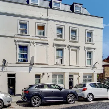 Rent this studio apartment on Paddington Arts in 32 Woodfield Road, London