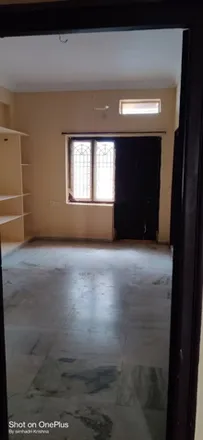 Rent this 2 bed house on Gokul Chat in Womens College to Esamia Bazar Road, Ward 78 Gunfoundry