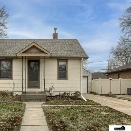 Buy this 1 bed house on 5323 Greenwood Street in Lincoln, NE 68504