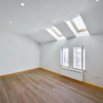 Image 3 - Harborne Village Social Club, Serpentine Road, Metchley, B17 0BF, United Kingdom - Apartment for rent