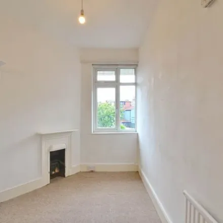 Image 4 - 4 Southfield Road, Bristol, BS9 3BH, United Kingdom - Duplex for rent