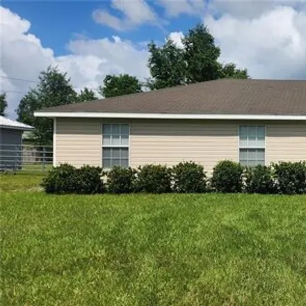 Buy this 3 bed house on 233 Mango Drive in Palatka, FL 32177