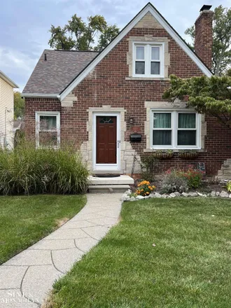 Image 1 - 1768 Roslyn Road, Grosse Pointe Woods, MI 48236, USA - House for rent
