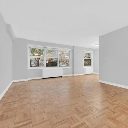 Buy this studio apartment on Gramercy Park Towers in 205 3rd Avenue, New York