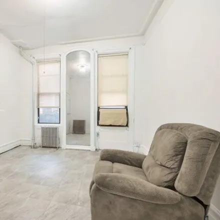 Image 7 - 312 West 49th Street, New York, NY 10019, USA - Apartment for sale
