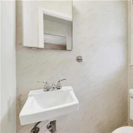 Image 6 - 6916 Avenue T, New York, NY 11234, USA - Duplex for sale