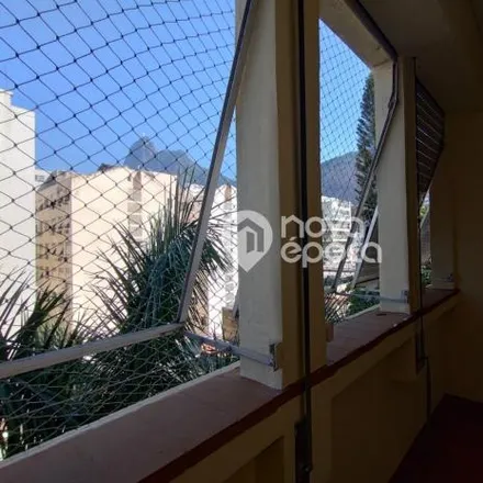 Buy this 3 bed apartment on Rua das Palmeiras 108 in Botafogo, Rio de Janeiro - RJ