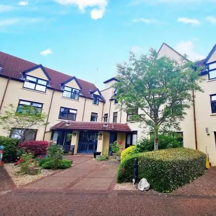 Buy this 1 bed apartment on Cotswold Court in Chipping Sodbury, BS37 6EE