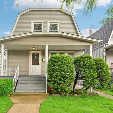 Buy this 3 bed house on 5707 North Austin Avenue in Chicago, IL 60646