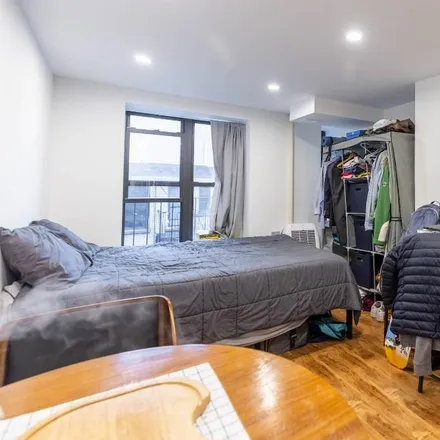 Image 4 - First Avenue Loop, New York, NY 10009, USA - Apartment for rent