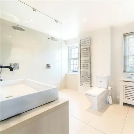 Image 7 - Cambria Street, London, SW6 2EE, United Kingdom - Townhouse for sale