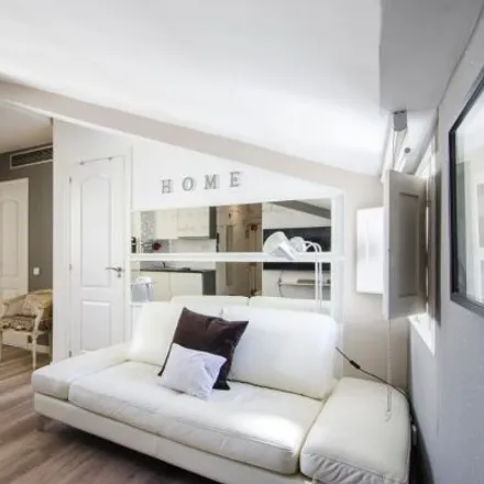 Rent this 2 bed apartment on Calle de Alcalá in 99, 28001 Madrid