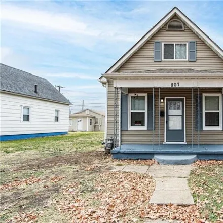 Buy this 3 bed house on 825 Grand Avenue in Madison, Granite City