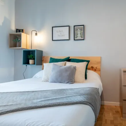Rent this 6 bed room on Plaza de San Amaro in 5, 28020 Madrid