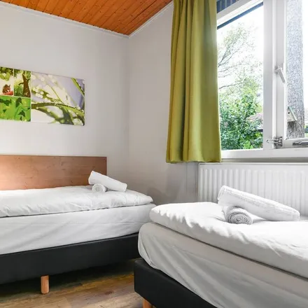 Rent this 2 bed house on Putten in Zuiderzeestraatweg, 3882 NB Putten