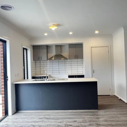 Rent this 3 bed apartment on Shetland Avenue in Truganina VIC 3029, Australia