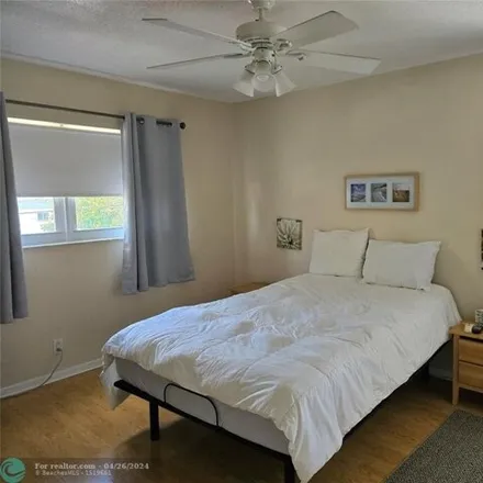 Image 8 - 248 Allenwood Drive, Lauderdale-by-the-Sea, Broward County, FL 33308, USA - Condo for sale