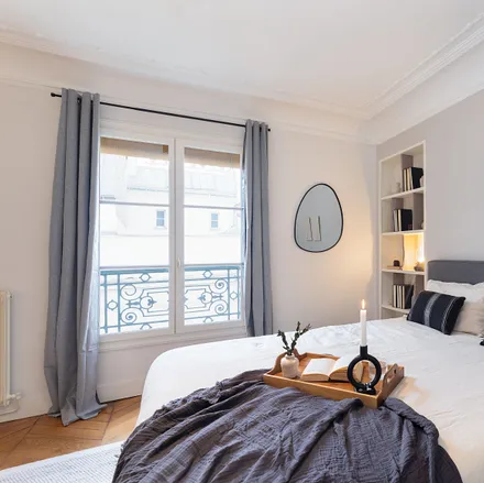 Image 5 - 9 Rue Saint-Lazare, 75009 Paris, France - Apartment for rent