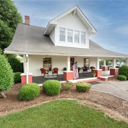 Image 5 - Claremont Police Department, 3301 East Main Street, Claremont, Catawba County, NC 28610, USA - House for sale