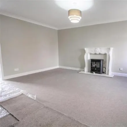 Image 3 - Hazelhurst Drive, Middleton, M24 6TL, United Kingdom - Duplex for rent