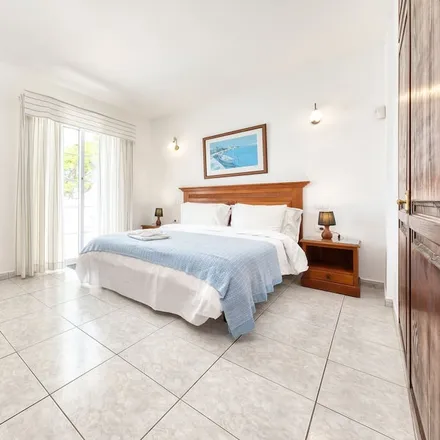 Rent this 4 bed house on Ayuntamiento de Tias in Libertad, 50