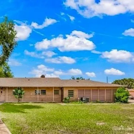 Rent this 3 bed house on 517 North 17th Street in Donna, TX 78537