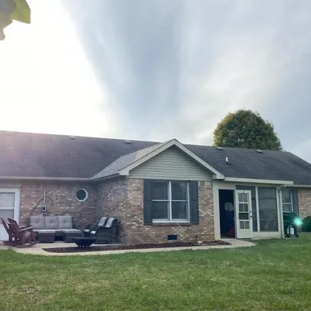 Buy this 3 bed house on 100 Meadow Point Drive in Pulaski County, KY 42503