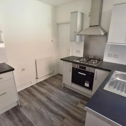 Image 5 - Ashleigh Grove, Newcastle upon Tyne, NE2 3DX, United Kingdom - Apartment for rent