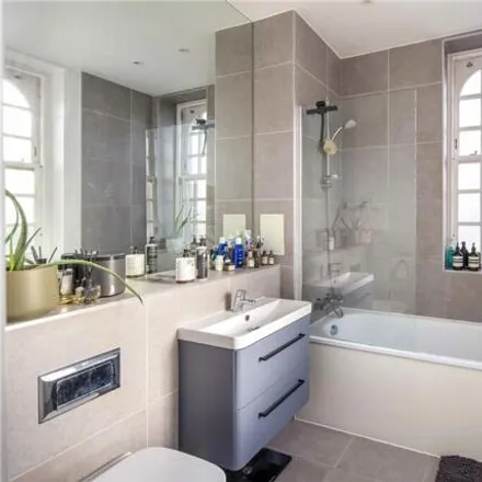 Image 5 - Fletching Apartments, 3 Richard Tress Way, London, E3 4TR, United Kingdom - Apartment for sale