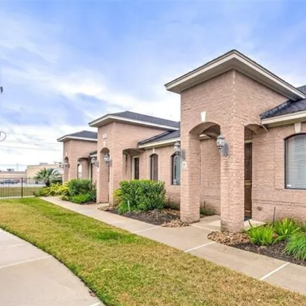 Buy this 6 bed condo on Extended Stay America - Houston - Katy - I-10 in 19998 Snake River Road, Katy