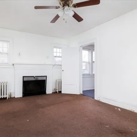 Image 7 - 130 Lawson Street, Village of Hempstead, NY 11550, USA - House for sale