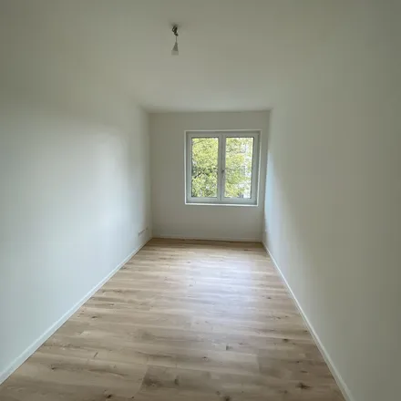Rent this 4 bed apartment on Adlerstraße 74 in 14612 Falkensee, Germany