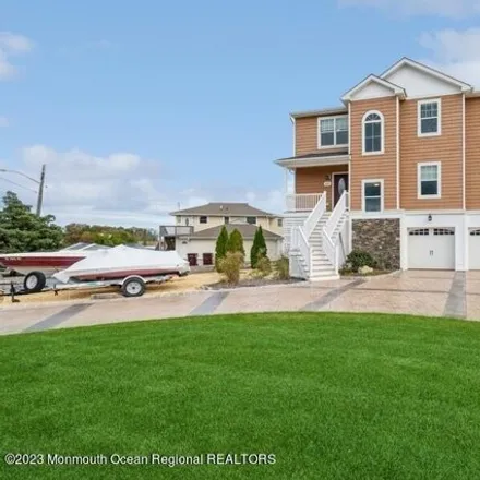 Buy this 4 bed house on 204 Butler Boulevard in Glen Cove, Berkeley Township