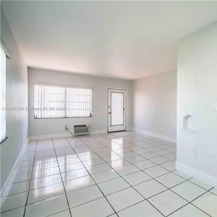 Image 2 - 1780 Marseille Drive, Isle of Normandy, Miami Beach, FL 33141, USA - Apartment for rent